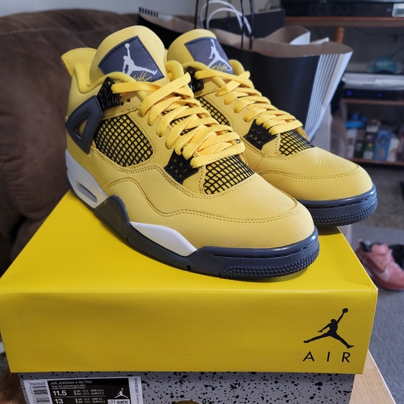 Jordan Other - Jordan retro 4 lightning